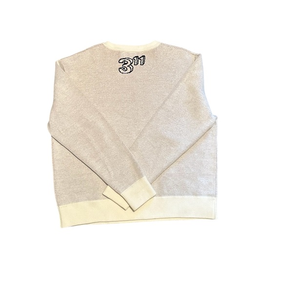 Statement Sweater - Picture 4 of 5